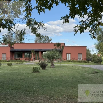 VENTA TERRENO AL AGUA EN BARRIO CERRADO CHACRAS DE LA RESERVA - CAMPANA