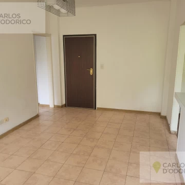 Departamento. 3 ambientes amplios. Luminoso. Bajo Belgrano.