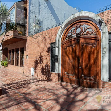 Venta de terreno en colegiales doble frente!