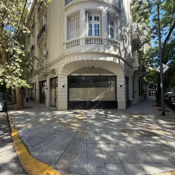 Local en Laprida esq. Frencha - 150 m² superficie total
