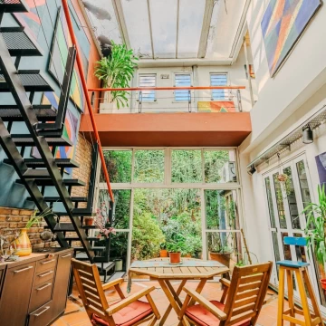 CASA - 4 AMBIENTES - PATIO - COCHERA - MINIMALISTA - MODERNO - SAN JUSTO CENTRO