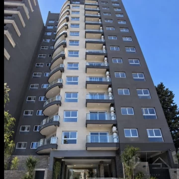 Departamento 3 ambientes con cochera Ramos Mejia Norte, a  estrenar con cochera y piscina
