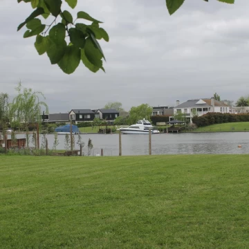 Venta lote al agua en Barrio Náutico Albanueva