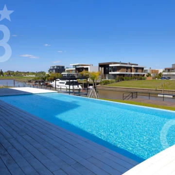 Venta Casa en El Yacht Nordelta - Amarra Propia - 4 dormitorios - Pileta - Parrilla