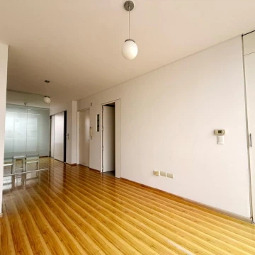 Monoambiente amplio en alquiler