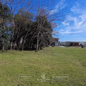 Venta de terreno  en Pilar del Este