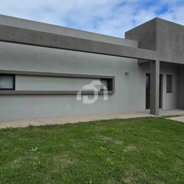 Casa  en Venta en San Sebastian, Escobar, G.B.A. Zona Norte