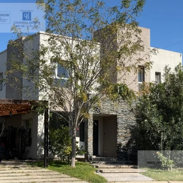 Casa en  Venta 3 dormitorios mas estudio San Ramon Pilar del