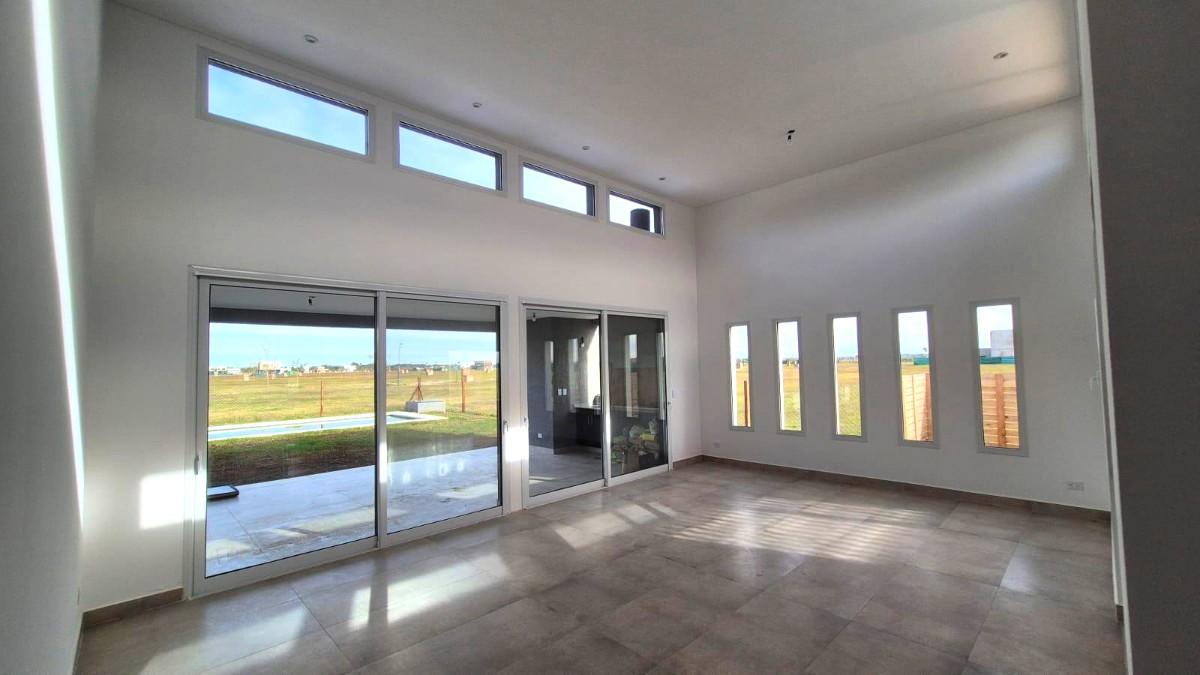 Casa de 3 dormitorios en Puertos del Lago, Escobar, foto 4
