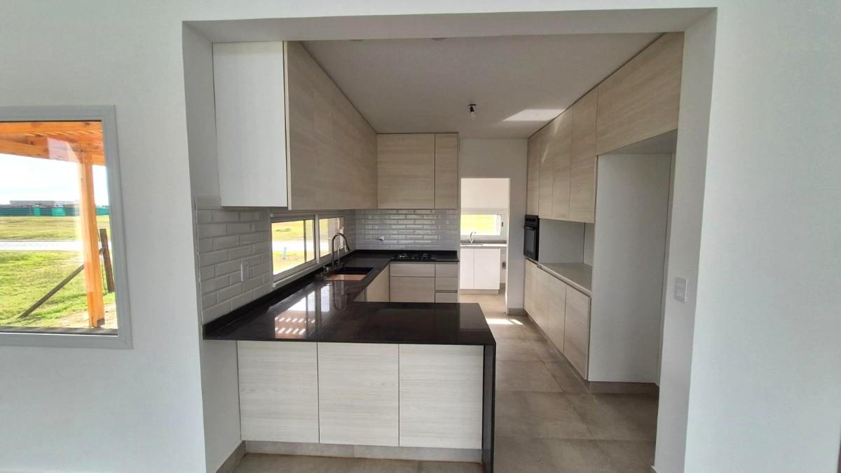 Casa de 3 dormitorios en Puertos del Lago, Escobar, foto 5