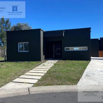 Casa en Venta 3 dormitorios San Alfonso Pilar del Este