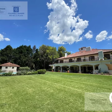 Casa en venta en club de campo Armenia, lote de 3960 mts2