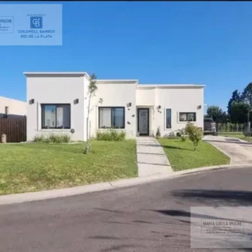 Casa en Venta 4 dormitorios Barrio Santa Elisa Pilar del Este