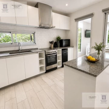 Casa en Venta 3 dorm + Escritorio San Ramon Pilar del Este
