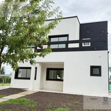 Casa en venta 4 dormitorios + Escritorio San Pablo Pilar