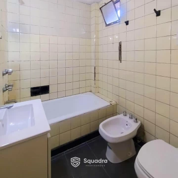 1792440798.jpg