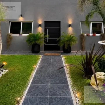 Casa en venta de 3 dorm, Apta Credito, en Aranzazu Escobar