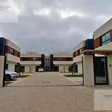 Duplex a estrenar de 4 ambientes. One Condo Houses, ubicado a pocas cuadras de Pueblo Caamaño.