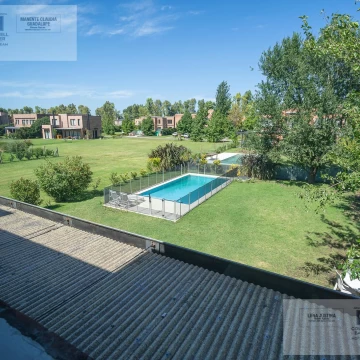 CASA EN VENTA -4 AMBIENTES-MAYLING CC