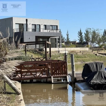 Casa en venta 4 dormitorios en Barrio El Canal Delta