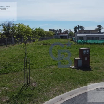 Terreno en Venta en Santa Sofía, Posible Permuta y Financiamiento