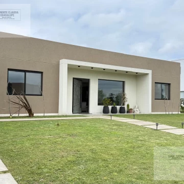 Casa en venta de 4 dorm en Haras Santa Maria Molinos Norte