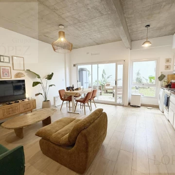 Alquiler Departamento en Villa Urquiza -  2 ambientes con jardín