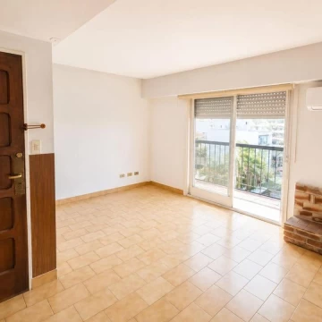Depto semipiso  venta centro de Ballester 3 ambi