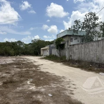 Terreno en Venta en Colegios