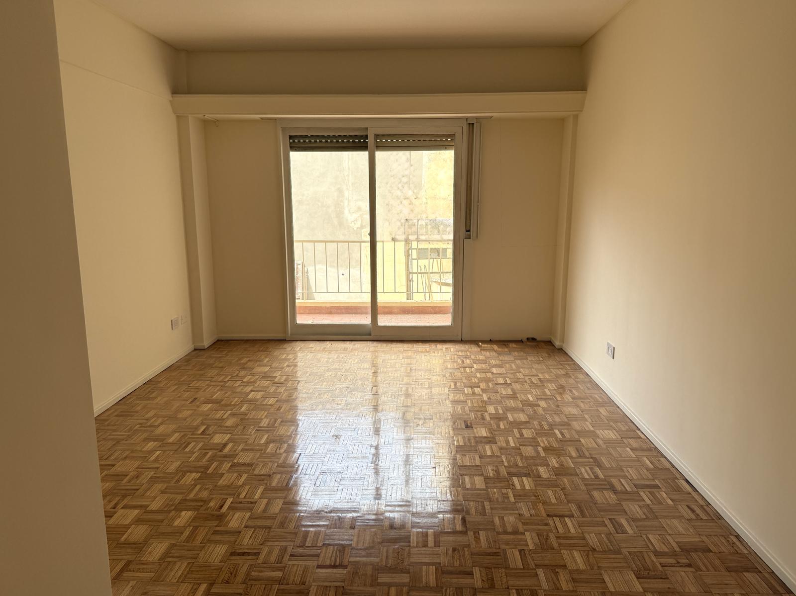 Departamento de 2 dormitorios en Floresta, foto 2