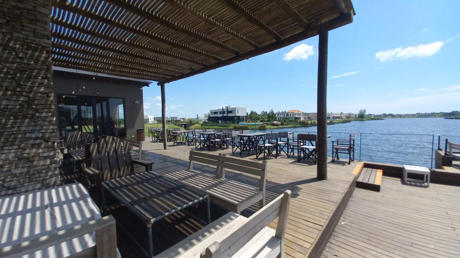Terraza y lugar de relax del Club House