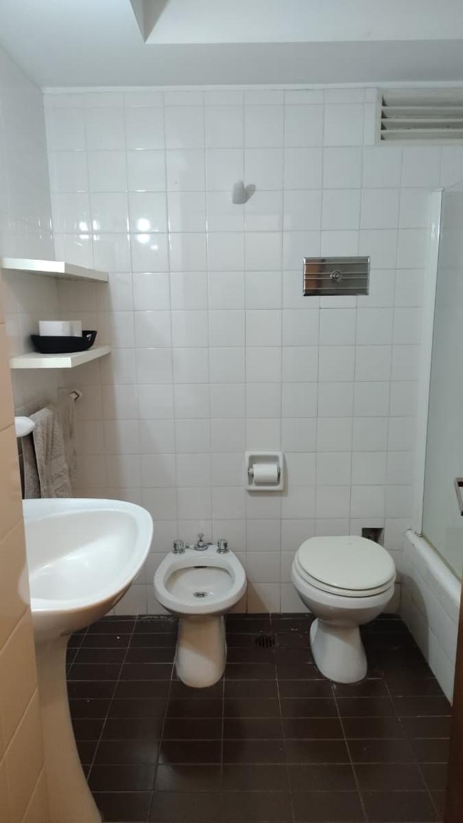 Baño completo con bañera