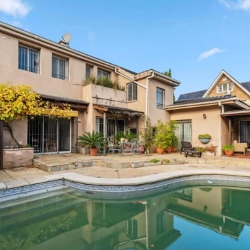 Casa en alquiler ideal empresa con ubicación estratégica