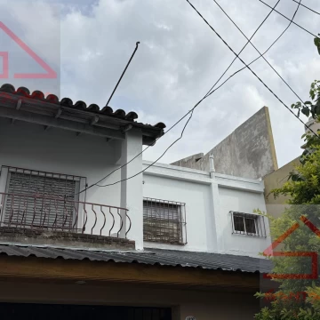PH de 3 amb en 1º piso  en Ramos Mejia Sur