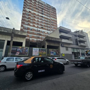 Alquiler local Rosario.  Corrientes y  Pellegrini - A Terminar bonificacion TOTAL por obra.