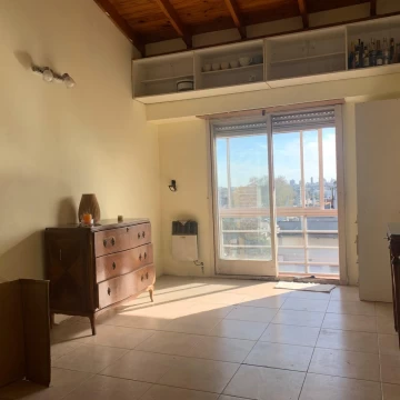Venta Departamento 3 ambientes con Balcon al frente y espacio guardacoche Ciudadela Liniers