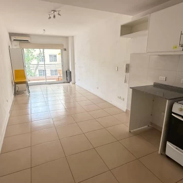 Venta Departamento Monoambiente con Balcon en Caballito