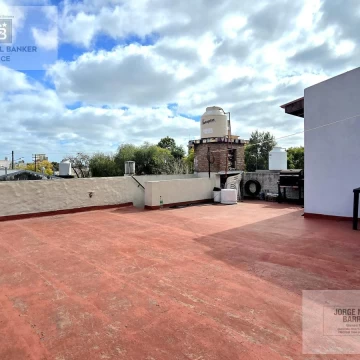 DEPARTAMENTO 3 AMBIENTES PATIO TERRAZA BALCON
