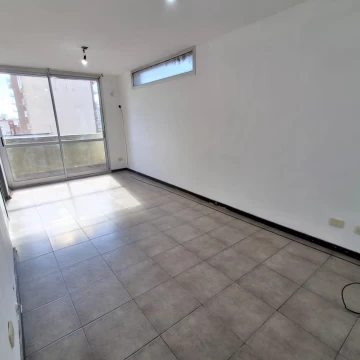 Departamento de 1 dormitorio en alquiler con balcón al frente Corrientes 1913 Rosario