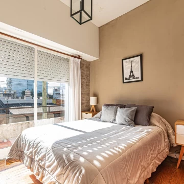 VENTA PH 3 AMBIENTES 1°PISO AL FRENTE, ENTRADA INDEPENDIENTE, QUINCHO Y TERRAZA EN SANTOS LUGARES