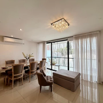 Departamento de 3 ambientes en venta con cochera en Haedo Chico