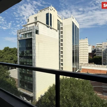Alquiler de departamento monoambiente al frente con balcón - Belgrano