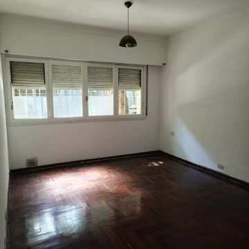 Departamento en alquiler en Flores