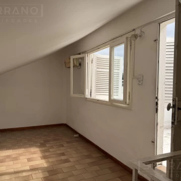 PH en venta de 3 ambientes apto crédito. con balcón terraza en Olivos, Vicente López