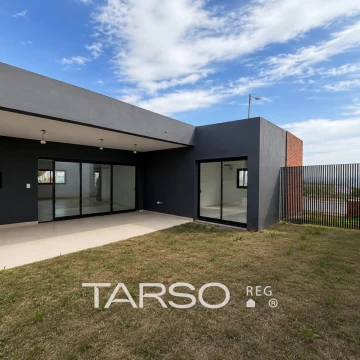 Casa en venta 3 dormitorios Planta Baja en Quebradas de Manantiales