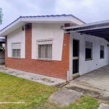 ROSSI BIENES RAICES VENDE CASA EN COSQUIN