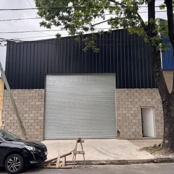 Depósito en Mataderos