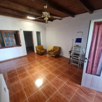 Venta 2 Apartamentos Tipo Casa En Ituzaingó Montevideo Con Cochera