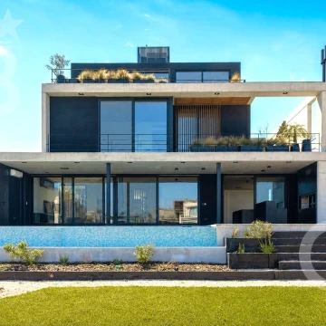 Venta Casa en El Yacht Nordelta - Amarra Propia - 4 dormitorios - Pileta - Parrilla