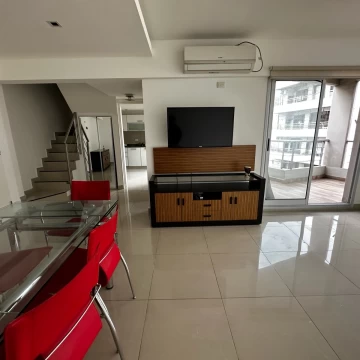 VENTA AMPLIO 2 AMBIENTES CON COCHERA EN RECOLETA